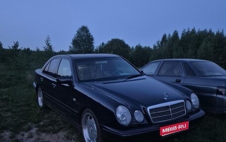 Mercedes-Benz E-Класс, 1997 год, 650 000 рублей, 1 фотография