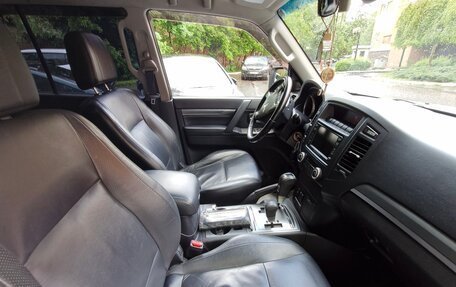 Mitsubishi Pajero IV, 2011 год, 1 950 000 рублей, 6 фотография