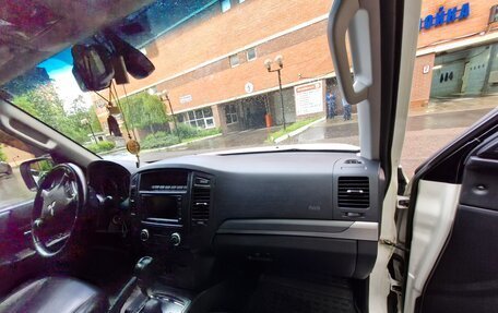 Mitsubishi Pajero IV, 2011 год, 1 950 000 рублей, 9 фотография
