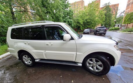 Mitsubishi Pajero IV, 2011 год, 1 950 000 рублей, 5 фотография
