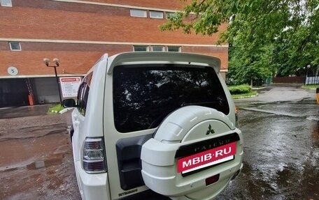 Mitsubishi Pajero IV, 2011 год, 1 950 000 рублей, 4 фотография