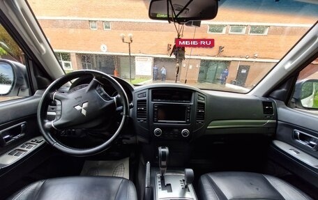 Mitsubishi Pajero IV, 2011 год, 1 950 000 рублей, 15 фотография