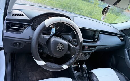 Skoda Rapid II, 2020 год, 1 600 000 рублей, 10 фотография