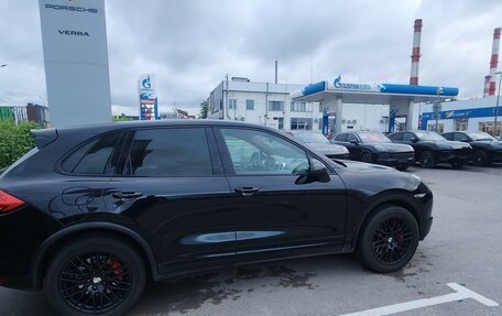 Porsche Cayenne III, 2012 год, 2 250 000 рублей, 2 фотография