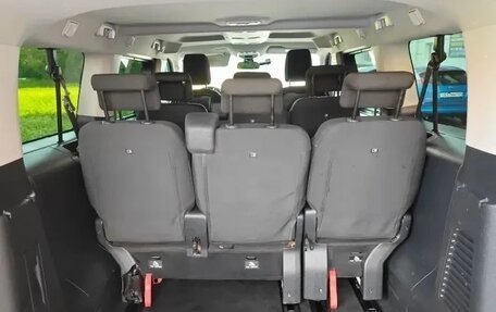 Peugeot Traveller I, 2019 год, 2 400 000 рублей, 9 фотография