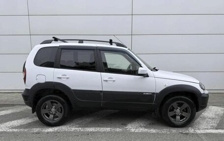Chevrolet Niva I рестайлинг, 2018 год, 799 000 рублей, 7 фотография
