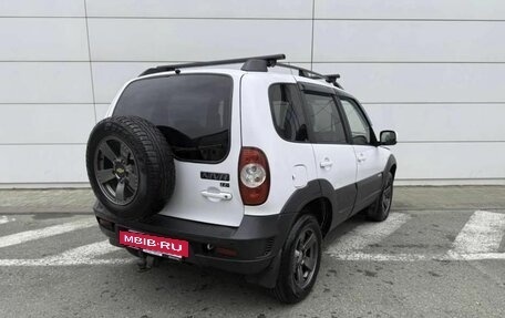 Chevrolet Niva I рестайлинг, 2018 год, 799 000 рублей, 8 фотография