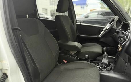 Chevrolet Niva I рестайлинг, 2018 год, 799 000 рублей, 20 фотография
