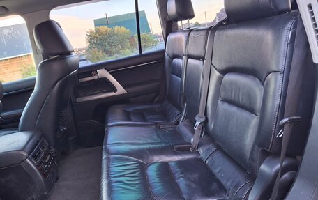 Toyota Land Cruiser 200, 2011 год, 3 000 000 рублей, 6 фотография
