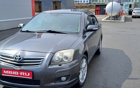 Toyota Avensis III рестайлинг, 2007 год, 550 000 рублей, 1 фотография