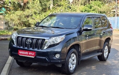 Toyota Land Cruiser Prado 150 рестайлинг 2, 2014 год, 4 200 000 рублей, 1 фотография