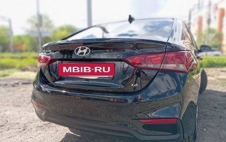 Hyundai Solaris II рестайлинг, 2018 год, 1 550 000 рублей, 7 фотография