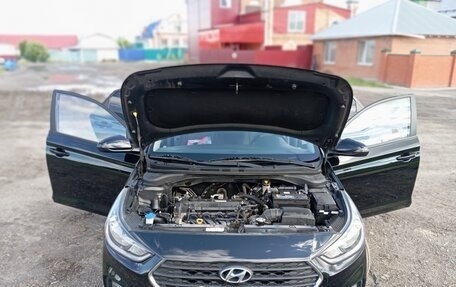 Hyundai Solaris II рестайлинг, 2018 год, 1 550 000 рублей, 12 фотография