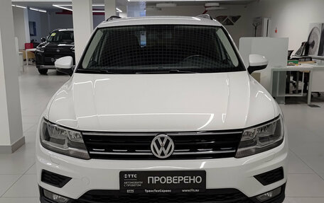 Volkswagen Tiguan II, 2018 год, 2 250 000 рублей, 6 фотография