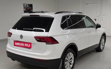 Volkswagen Tiguan II, 2018 год, 2 250 000 рублей, 9 фотография