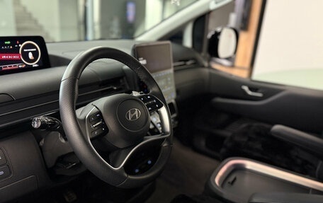 Hyundai Staria, 2024 год, 5 600 000 рублей, 13 фотография