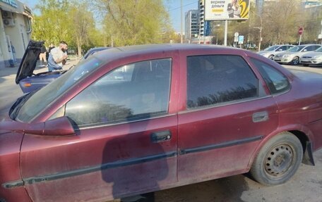 Opel Vectra B рестайлинг, 1997 год, 70 000 рублей, 4 фотография