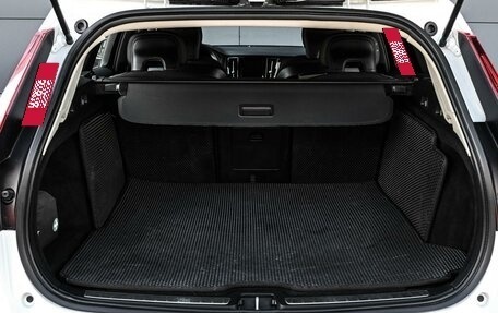 Volvo V60 Cross Country II, 2019 год, 2 434 000 рублей, 24 фотография