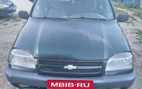 Chevrolet Niva I рестайлинг, 2004 год, 225 000 рублей, 2 фотография
