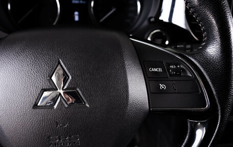 Mitsubishi Outlander III рестайлинг 3, 2021 год, 2 299 000 рублей, 19 фотография