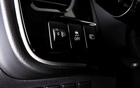 Mitsubishi Outlander III рестайлинг 3, 2021 год, 2 299 000 рублей, 25 фотография