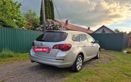 Opel Astra J, 2013 год, 650 000 рублей, 2 фотография