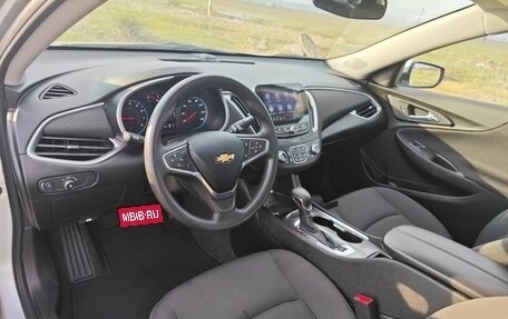 Chevrolet Malibu IX, 2022 год, 1 650 000 рублей, 4 фотография