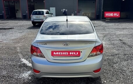 Hyundai Solaris II рестайлинг, 2013 год, 850 000 рублей, 5 фотография