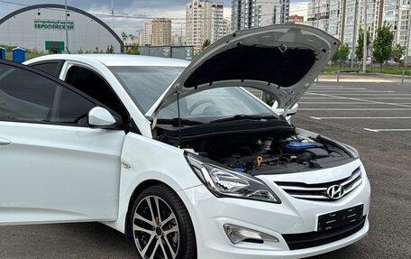 Hyundai Solaris II рестайлинг, 2014 год, 980 000 рублей, 28 фотография