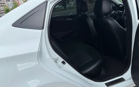 Hyundai Solaris II рестайлинг, 2014 год, 980 000 рублей, 20 фотография