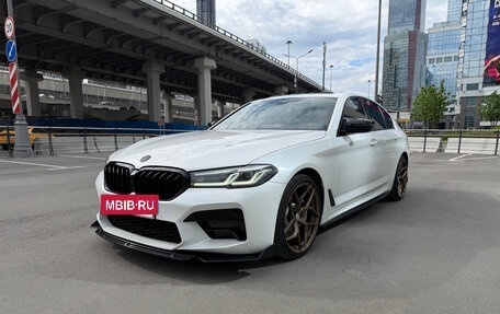 BMW 5 серия, 2021 год, 5 850 000 рублей, 4 фотография