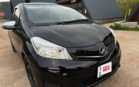 Toyota Vitz, 2015 год, 800 000 рублей, 3 фотография