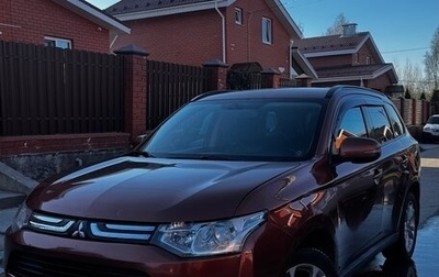 Mitsubishi Outlander III рестайлинг 3, 2012 год, 1 100 000 рублей, 1 фотография