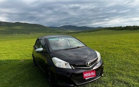 Toyota Vitz, 2015 год, 800 000 рублей, 4 фотография