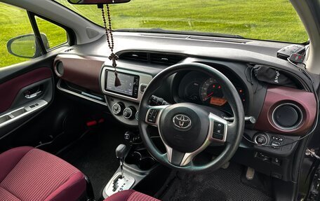 Toyota Vitz, 2015 год, 800 000 рублей, 10 фотография
