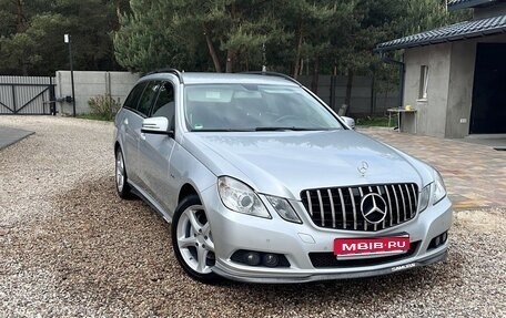 Mercedes-Benz E-Класс, 2011 год, 1 450 000 рублей, 1 фотография
