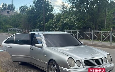 Mercedes-Benz E-Класс, 1997 год, 305 000 рублей, 5 фотография