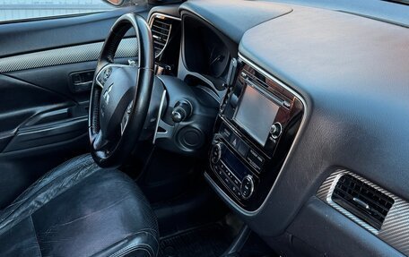 Mitsubishi Outlander III рестайлинг 3, 2012 год, 1 100 000 рублей, 8 фотография