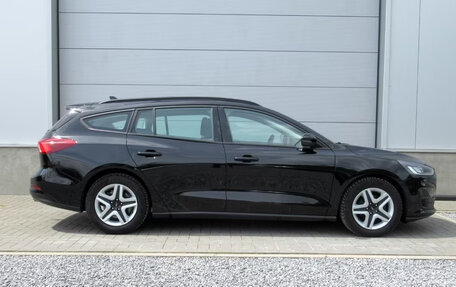 Ford Focus IV, 2022 год, 1 849 238 рублей, 4 фотография
