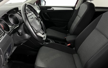 Volkswagen Tiguan II, 2021 год, 2 350 000 рублей, 9 фотография