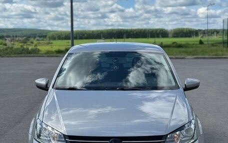 Volkswagen Polo VI (EU Market), 2018 год, 1 250 000 рублей, 2 фотография