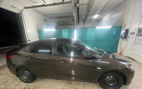 Hyundai Solaris II рестайлинг, 2015 год, 680 000 рублей, 6 фотография