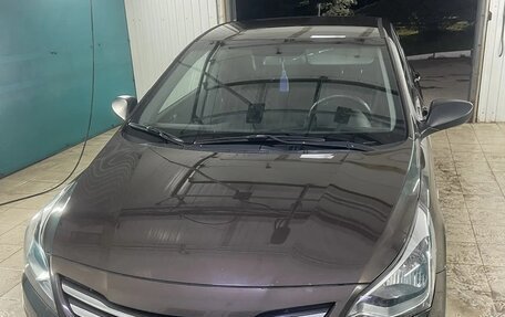 Hyundai Solaris II рестайлинг, 2015 год, 680 000 рублей, 3 фотография
