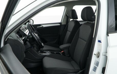 Volkswagen Tiguan II, 2021 год, 2 099 050 рублей, 10 фотография