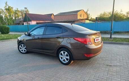 Hyundai Solaris II рестайлинг, 2015 год, 950 000 рублей, 9 фотография