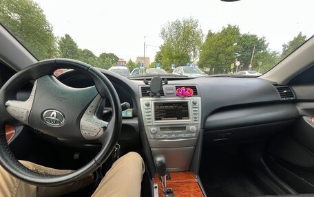 Toyota Camry, 2010 год, 1 150 000 рублей, 10 фотография