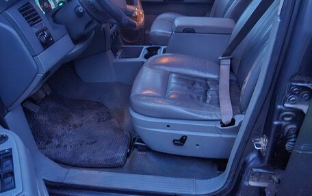 Dodge Durango II, 2004 год, 650 000 рублей, 7 фотография