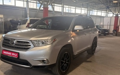 Toyota Highlander III, 2013 год, 1 350 000 рублей, 1 фотография