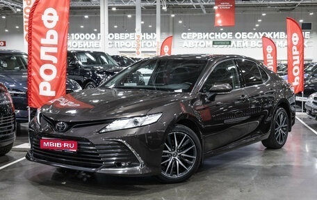 Toyota Camry, 2022 год, 3 225 000 рублей, 1 фотография