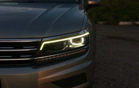 Volkswagen Tiguan II, 2017 год, 2 445 000 рублей, 4 фотография